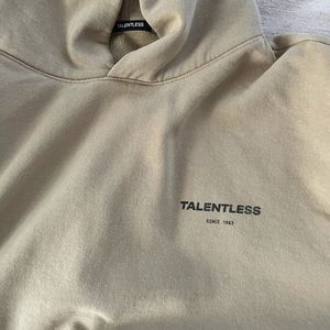 Talentless circle logo sweatshirt